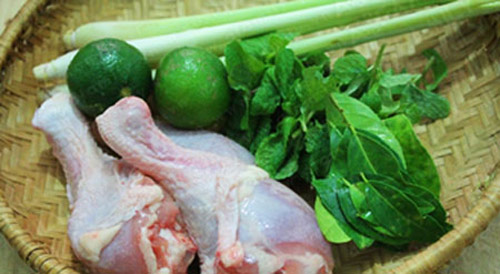 Cách làm thịt gà rang lá chanh ngon