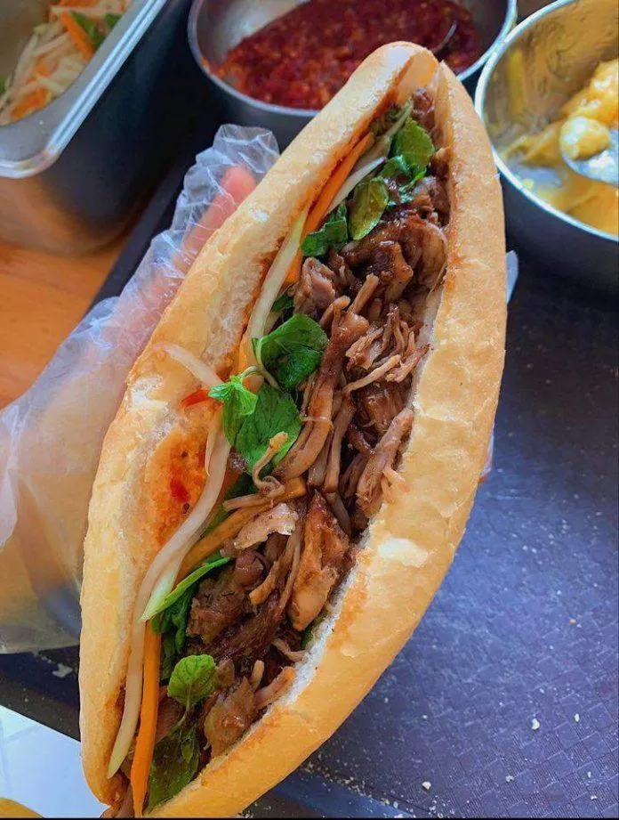 10 địa chỉ bán bánh mì tại Hà Nội thơm ngon khó cưỡng