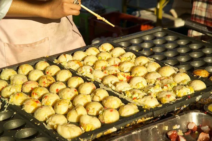 10 địa điểm bán Takoyaki ngon, rẻ cực kì hấp dẫn