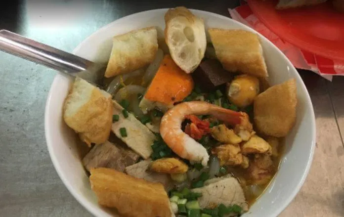 10 quán bánh canh cua ngon ở Sài Gòn