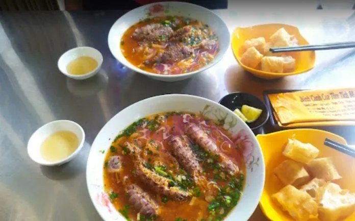 10 quán bánh canh cua ngon ở Sài Gòn