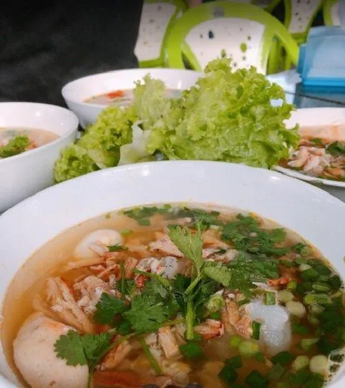 10 quán bánh canh cua ngon ở Sài Gòn