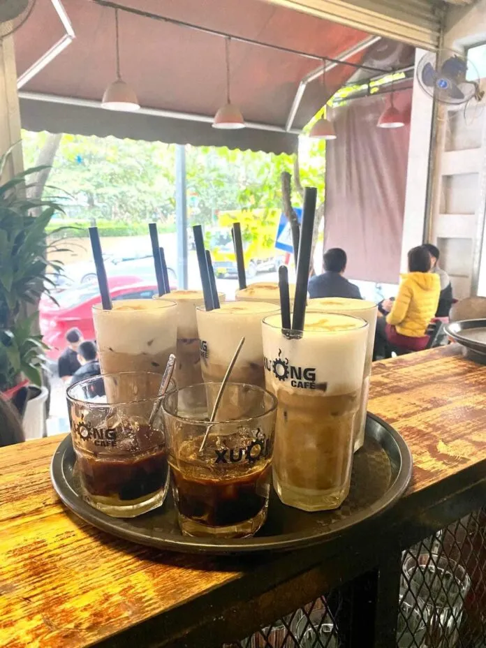 10 quán cafe ở Phố Hoàng Cầu – Hà Nội được khen nước ngon, view đẹp, thử ngay nhé !