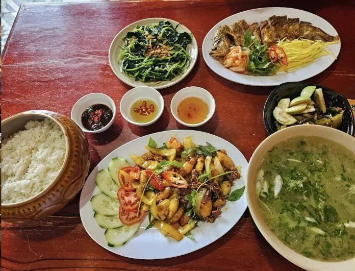 10 quán cơm ngon ở Quy Nhơn mà bạn không thể bỏ lỡ