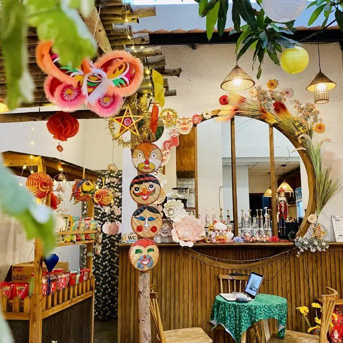 5 quán cà phê trang trí Trung Thu 2023 cực đẹp tại “Sài Gòn”. Bạn đã biết chưa?