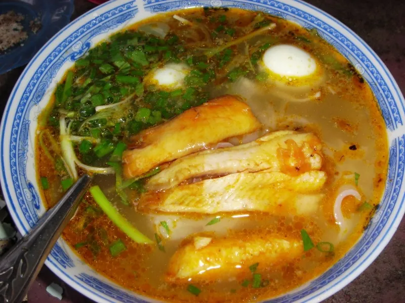 Bánh canh cá lóc Huế – Top 6 quán bánh canh ngon nhất định phải đến