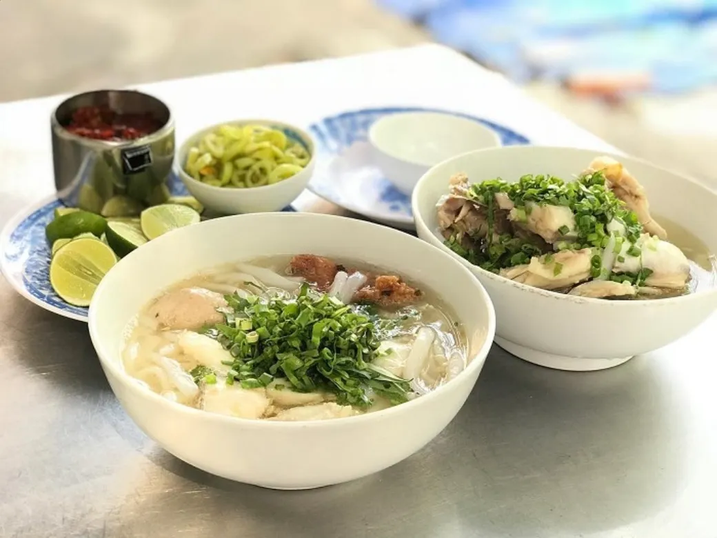 Bánh canh cá lóc Huế – Top 6 quán bánh canh ngon nhất định phải đến