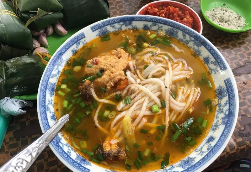 Bánh canh khô Huế – Giới thiệu cách làm và các quán ăn ngon 