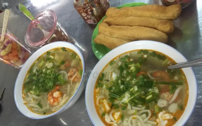 Bánh canh khô Huế – Giới thiệu cách làm và các quán ăn ngon 