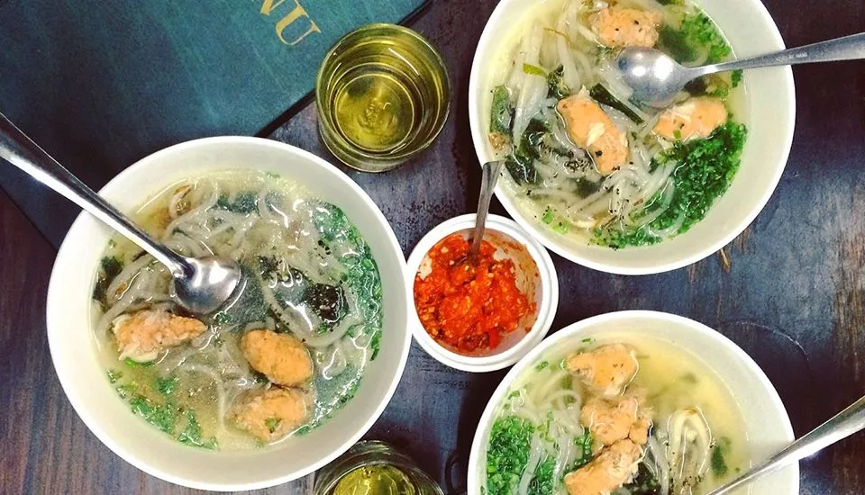 Bánh canh khô Huế – Giới thiệu cách làm và các quán ăn ngon 