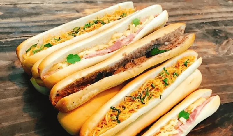 Bánh mì Đà Nẵng – Top 12 quán bánh mì que Đà Nẵng ngon quên lối về 