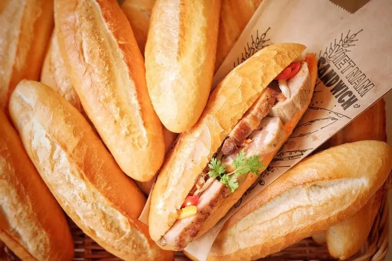 Bánh mì Nha Trang – Xứng danh ẩm thực đường phố 