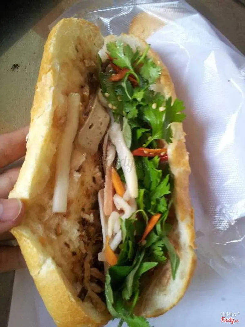 Bánh mì Nha Trang – Xứng danh ẩm thực đường phố 