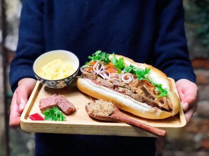 Bánh mì Phúc: Tiệm bánh mì hạnh phúc ở Hà Nội, nhất định phải ghé qua!