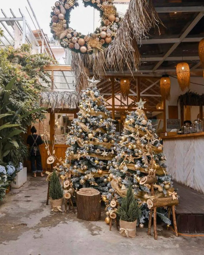 Bật mí 5 quán cafe được trang trí Noel vô cùng đẹp mắt ở Sài Gòn