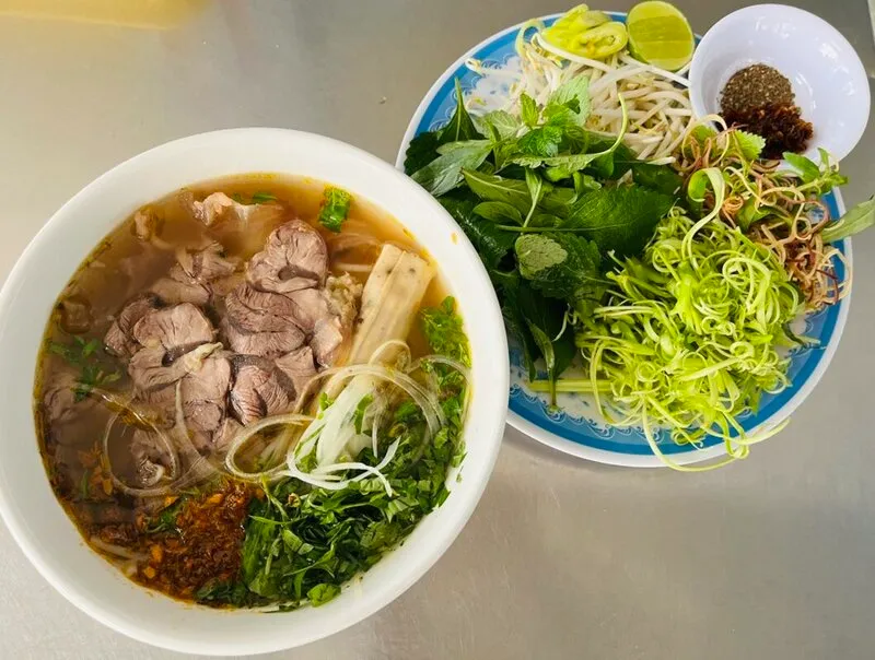 Bún bò Sài Gòn – Sự hòa nhập của ẩm thực xứ Huế