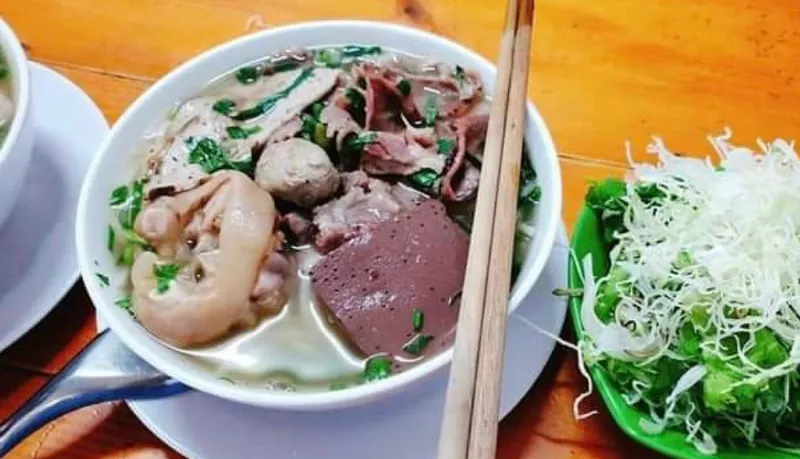 Bún bò Sài Gòn – Sự hòa nhập của ẩm thực xứ Huế