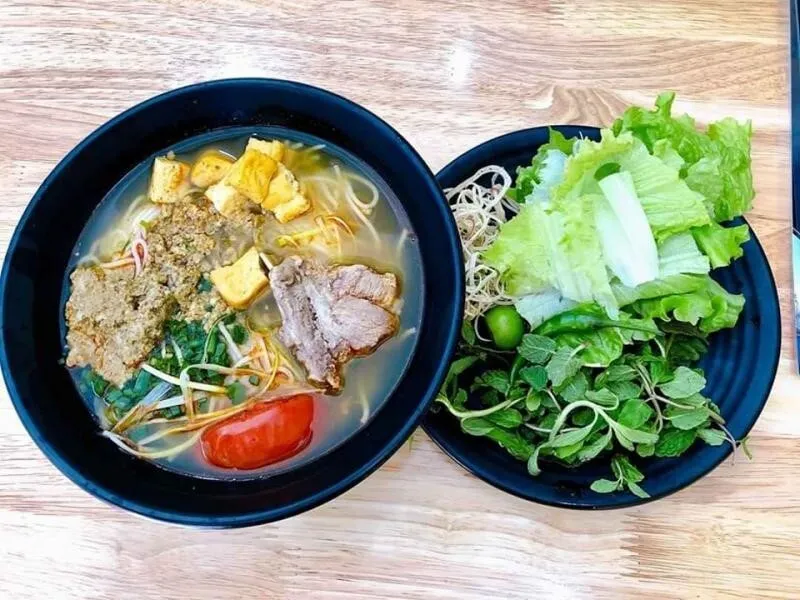 Bún riêu cua Đà Nẵng – Top 13 quán nổi tiếng xứ Đà Thành 