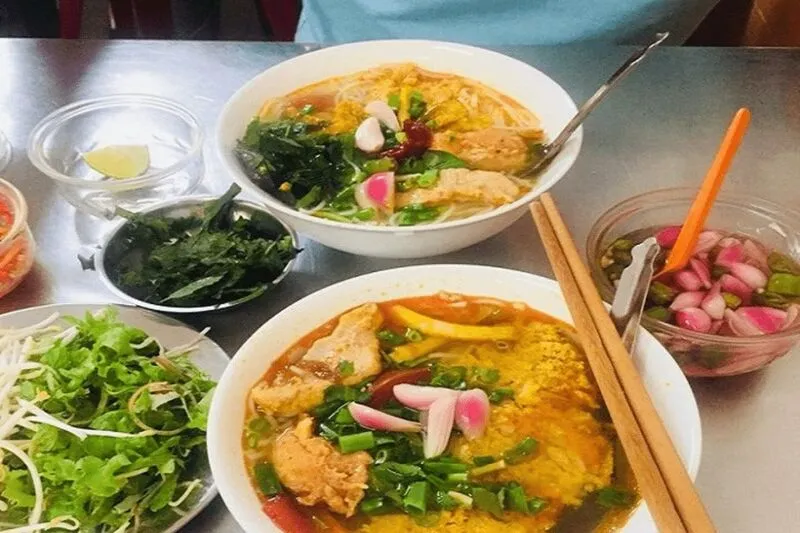 Bún riêu cua Đà Nẵng – Top 13 quán nổi tiếng xứ Đà Thành 