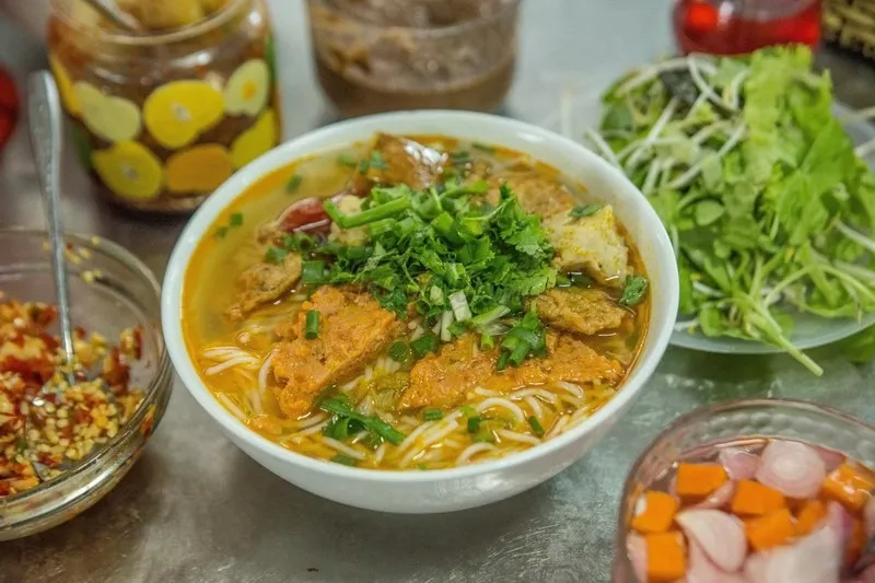 Bún riêu cua Đà Nẵng – Top 13 quán nổi tiếng xứ Đà Thành 