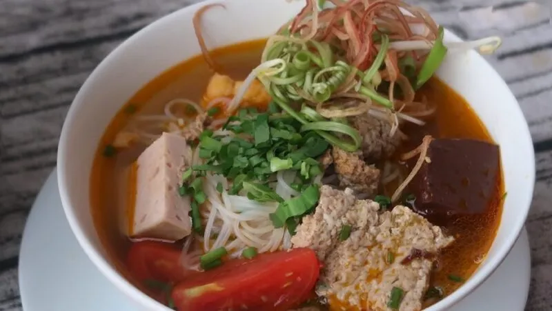 Bún riêu cua Đà Nẵng – Top 13 quán nổi tiếng xứ Đà Thành 