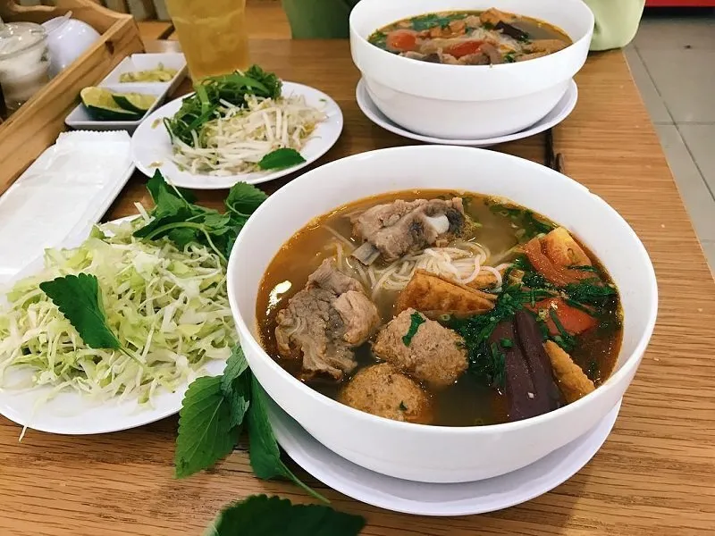 Bún riêu cua Đà Nẵng – Top 13 quán nổi tiếng xứ Đà Thành 