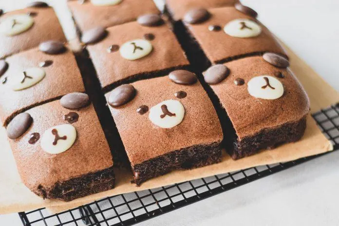 Cách làm bánh castella chocolate Đài Loan hình gấu Brown siêu cưng