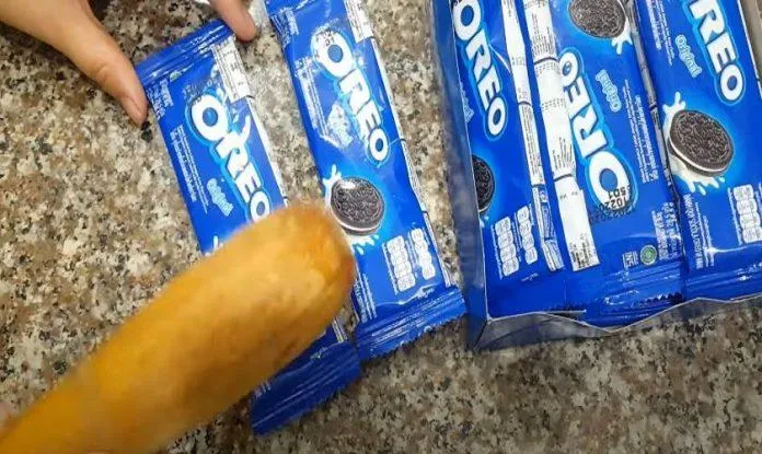 Cách làm kem que Oreo mát lạnh, mềm mịn mà không cần khuôn