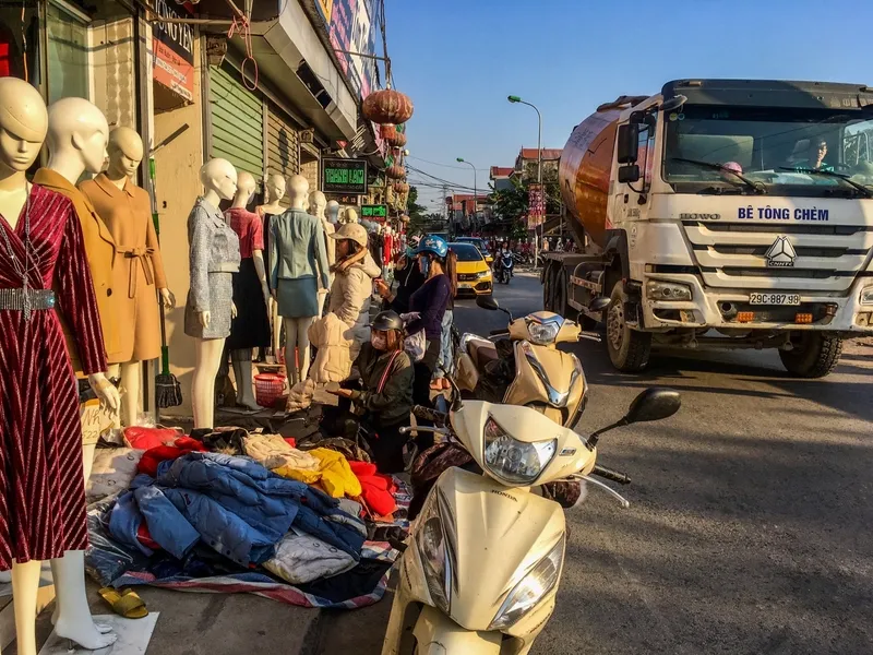 Chợ Ninh Hiệp – Kho hàng sỉ lớn nhất thủ đô Hà Nội