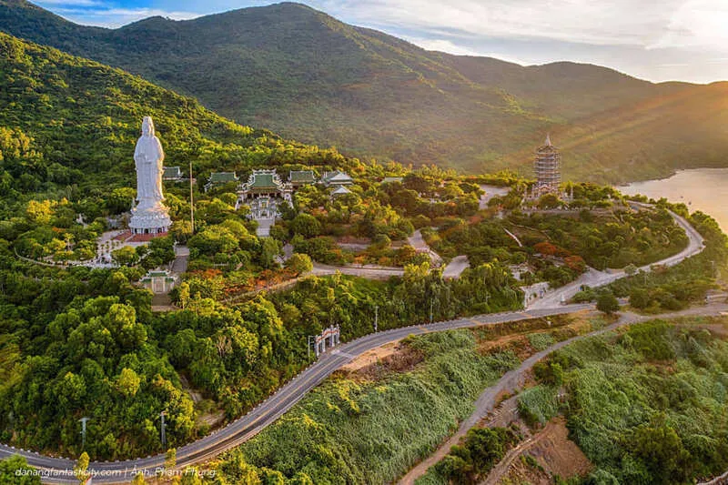 Chùa Linh Ứng – Địa điểm du lịch tâm linh nổi tiếng ở Đà Nẵng