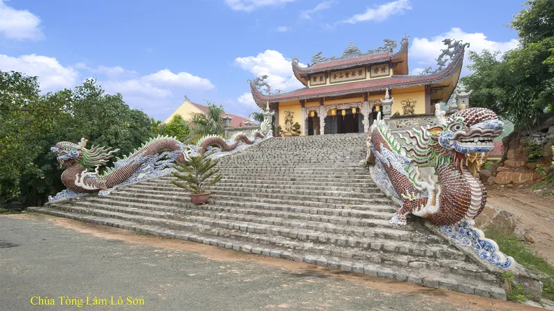 Chùa Tòng Lâm Lô Sơn – Vẻ đẹp yên bình giữa thành phố biển