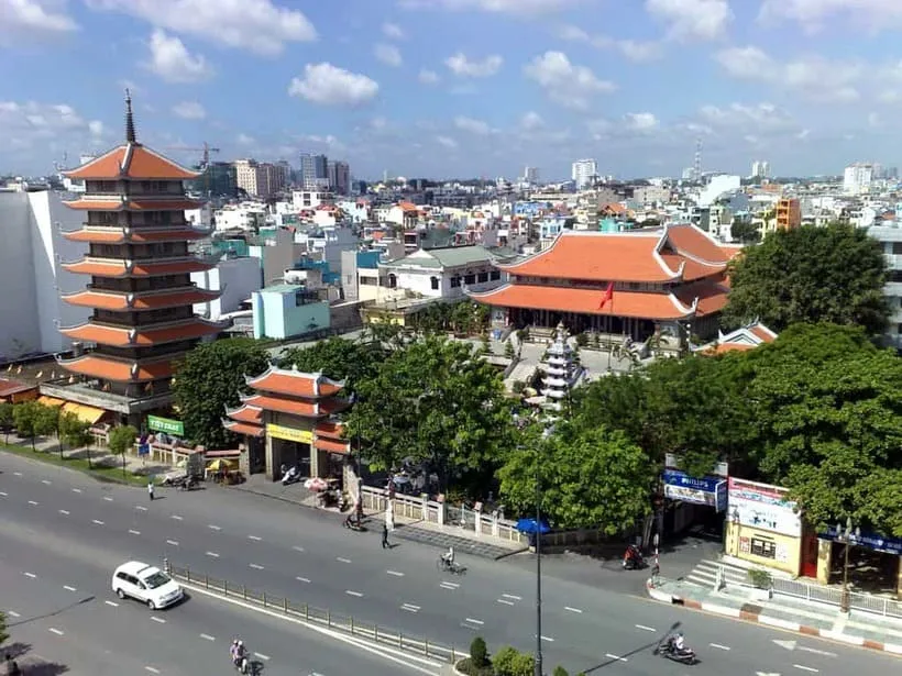 Chùa Vĩnh Nghiêm Nơi nuôi dưỡng tâm hồn thanh tịnh giữa Sài Gòn hoa lệ