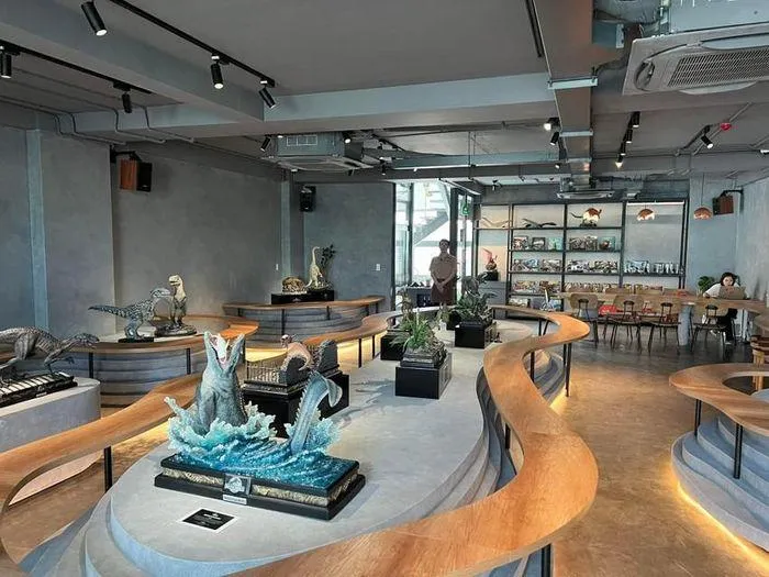 Có gì ở quán cà phê khủng long SAURUS Coffee & Gallery?