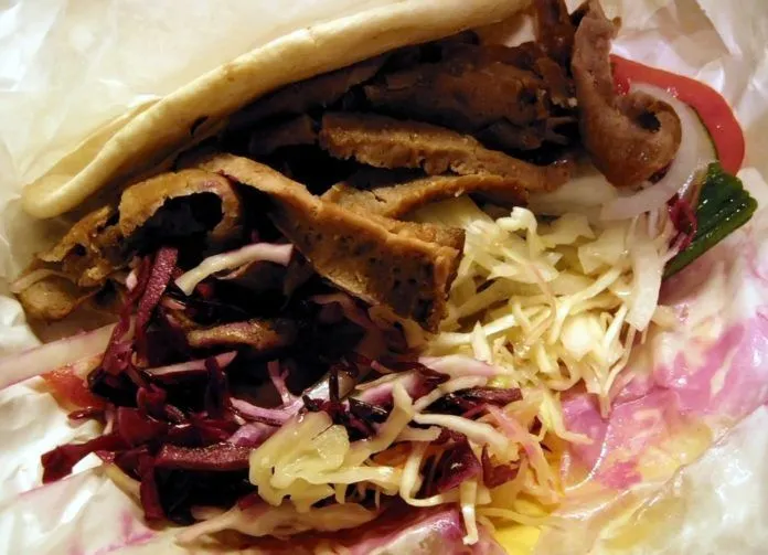 Cùng Doner Kebab dạo quanh thế giới