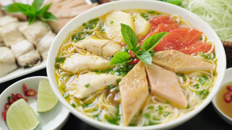 Đến Suối Đá Giăng tận hưởng không gian núi rừng hoang sơ