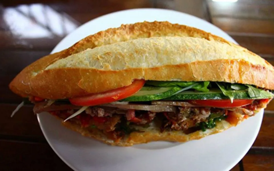 Điểm mặt top 12 quán bánh mì Hội An ngon nức tiếng