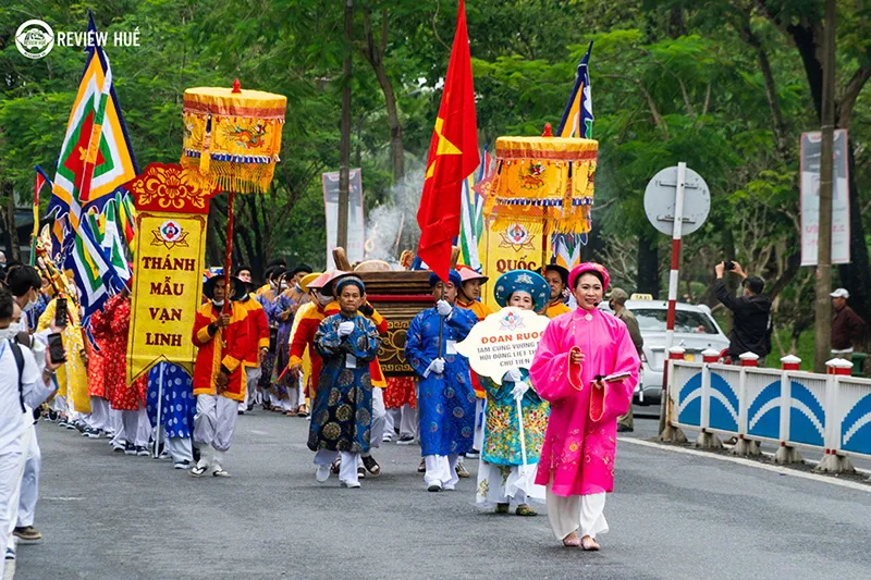 Điện Hòn Chén – Địa điểm du lịch không thể bỏ qua tại cố đô Huế