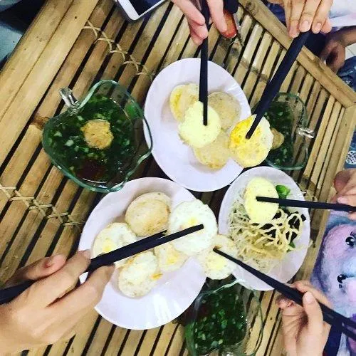 Food Tour Sài Gòn chỉ dưới 200k: Khám phá 5 quán ngon Sài Gòn không thể bỏ qua