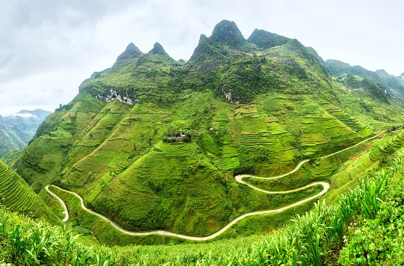 Hà Giang Tháng 4 – Khám Phá Sắc Xanh Trên Cao Nguyên Đá