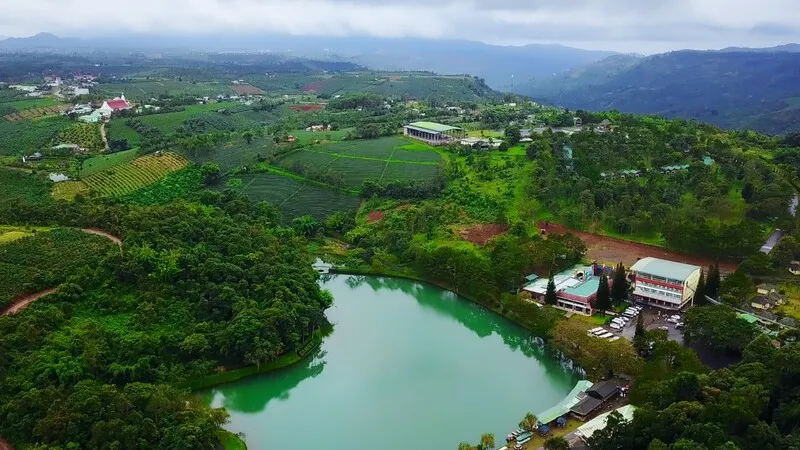 Hồ Dambri Măng Đen – Vẻ đẹp thơ mộng rung động lòng người