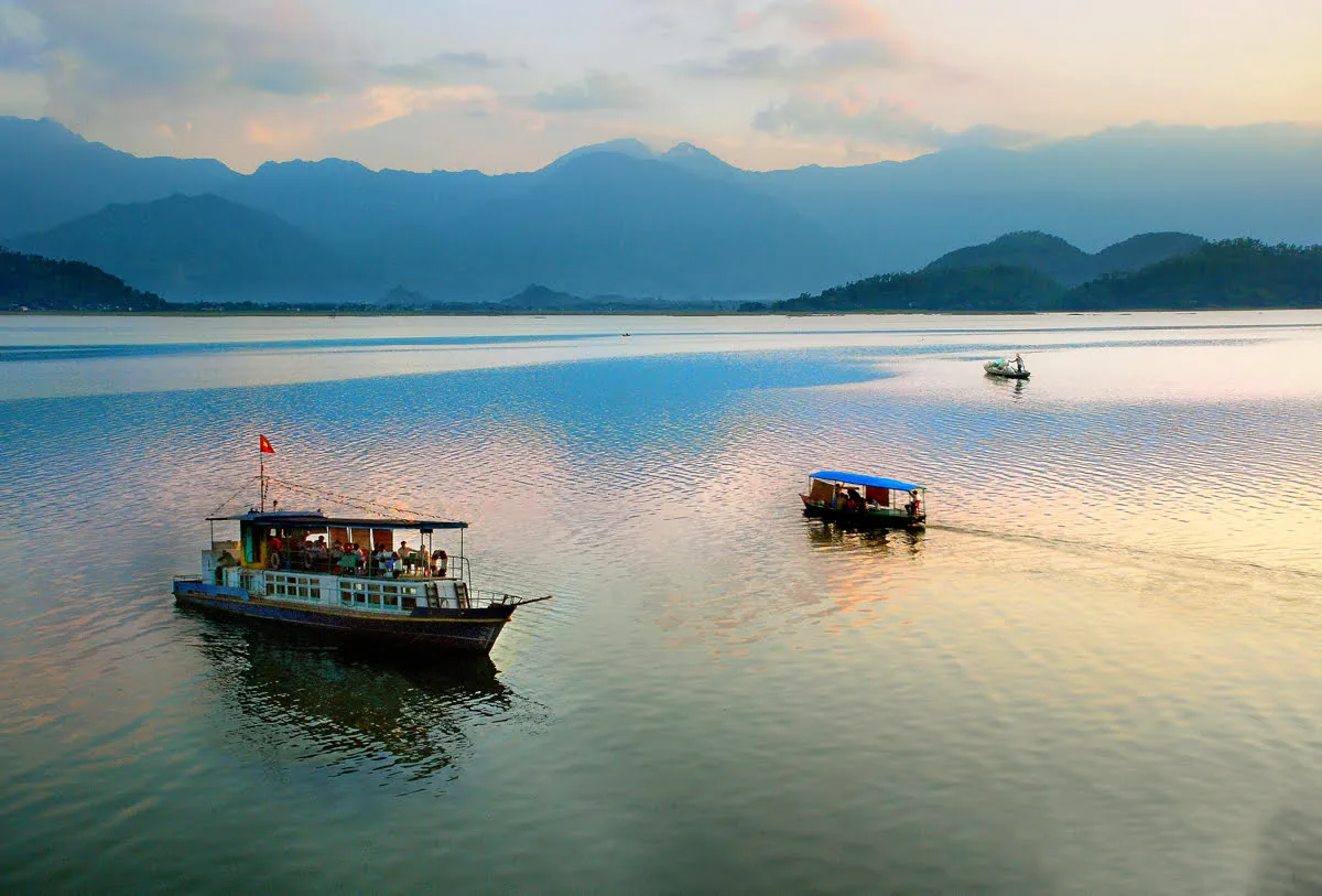 Hồ Núi Cốc – “Vịnh Hạ Long” thu nhỏ tại Thái Nguyên