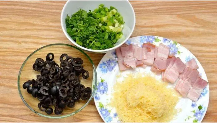 Học ngay cách làm salad pasta Địa Trung Hải đơn giản, lạ miệng