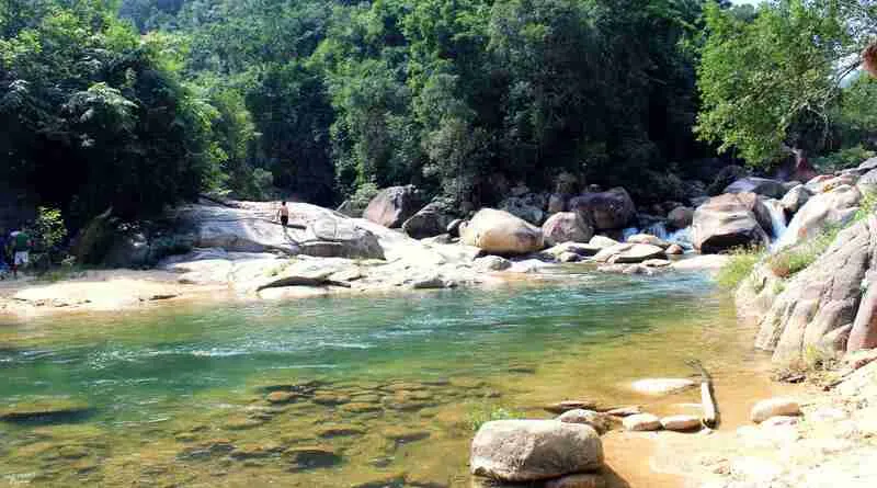 Hòn Bà Nha Trang – Khám phá vẻ đẹp hùng vĩ, hoang sơ hiếm có