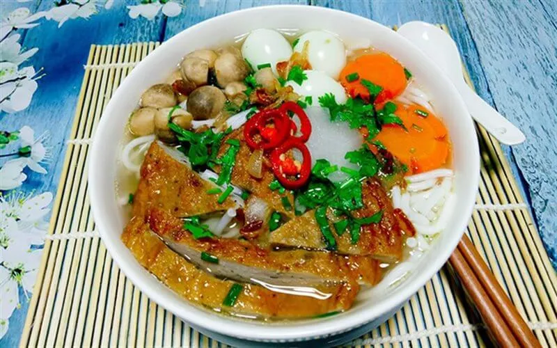 Huế tháng 10 – Vẻ đẹp an yên khiến bao du khách mê đắm