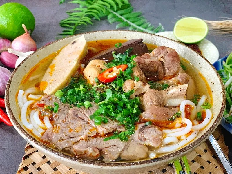 Huế tháng 8 – Khám phá trời thu ở cố đô đầy mộng mơ