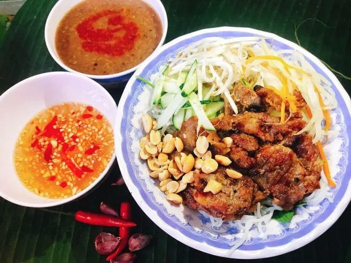 Khám phá 27 món ăn ngon tại Huế để trải nghiệm “ăn như người địa phương”