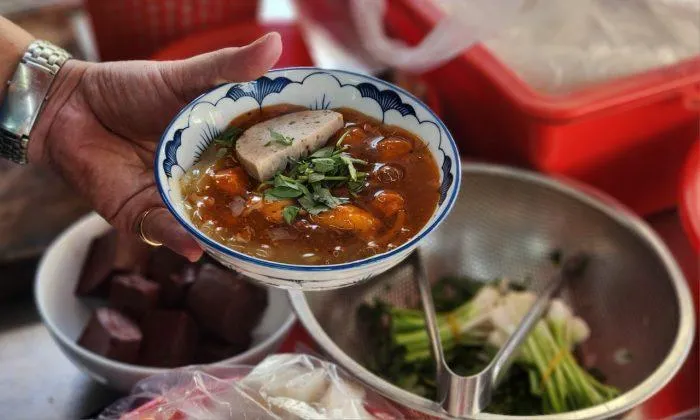 Khám phá 27 món ăn ngon tại Huế để trải nghiệm “ăn như người địa phương”