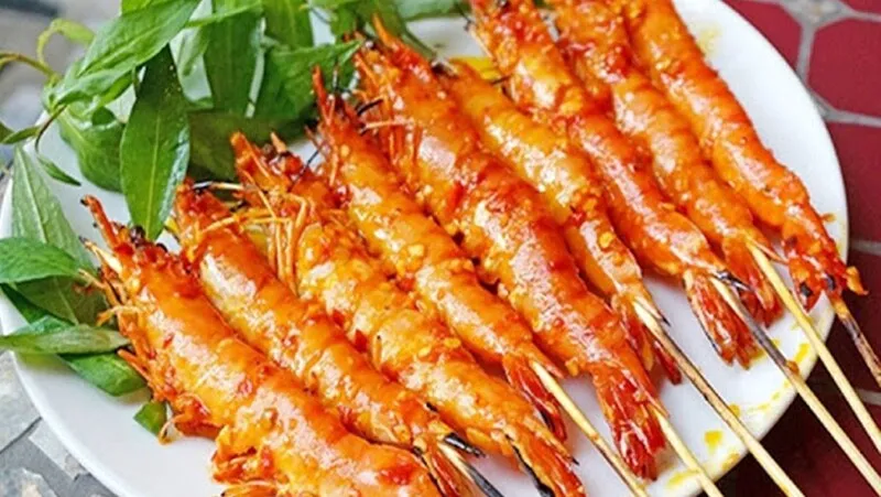 Khám phá Bãi tắm Minh Châu – Kinh nghiệm du lịch hot nhất từ A – Z