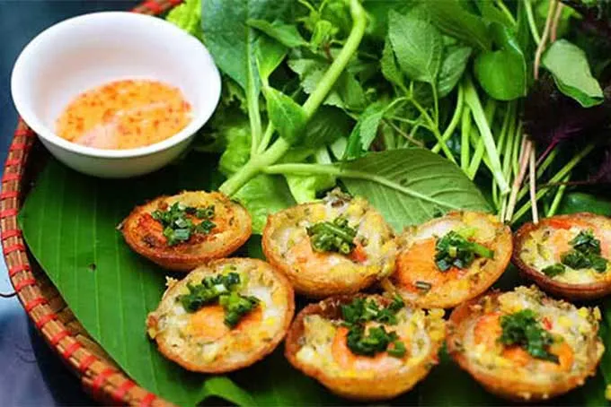 Khám phá đặc sản nổi tiếng: bánh khọt Vũng Tàu