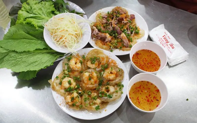 Khám phá đặc sản nổi tiếng: bánh khọt Vũng Tàu